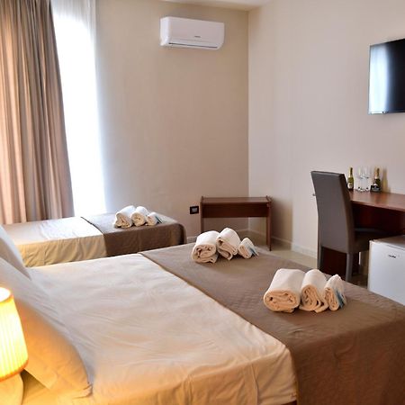 Hotel Futuro Aversa Ngoại thất bức ảnh