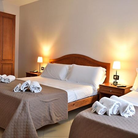 Hotel Futuro Aversa Ngoại thất bức ảnh