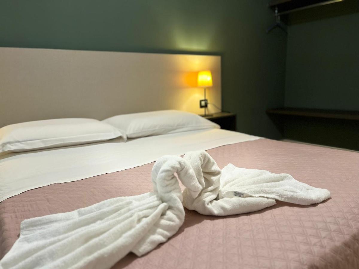 Hotel Futuro Aversa Ngoại thất bức ảnh