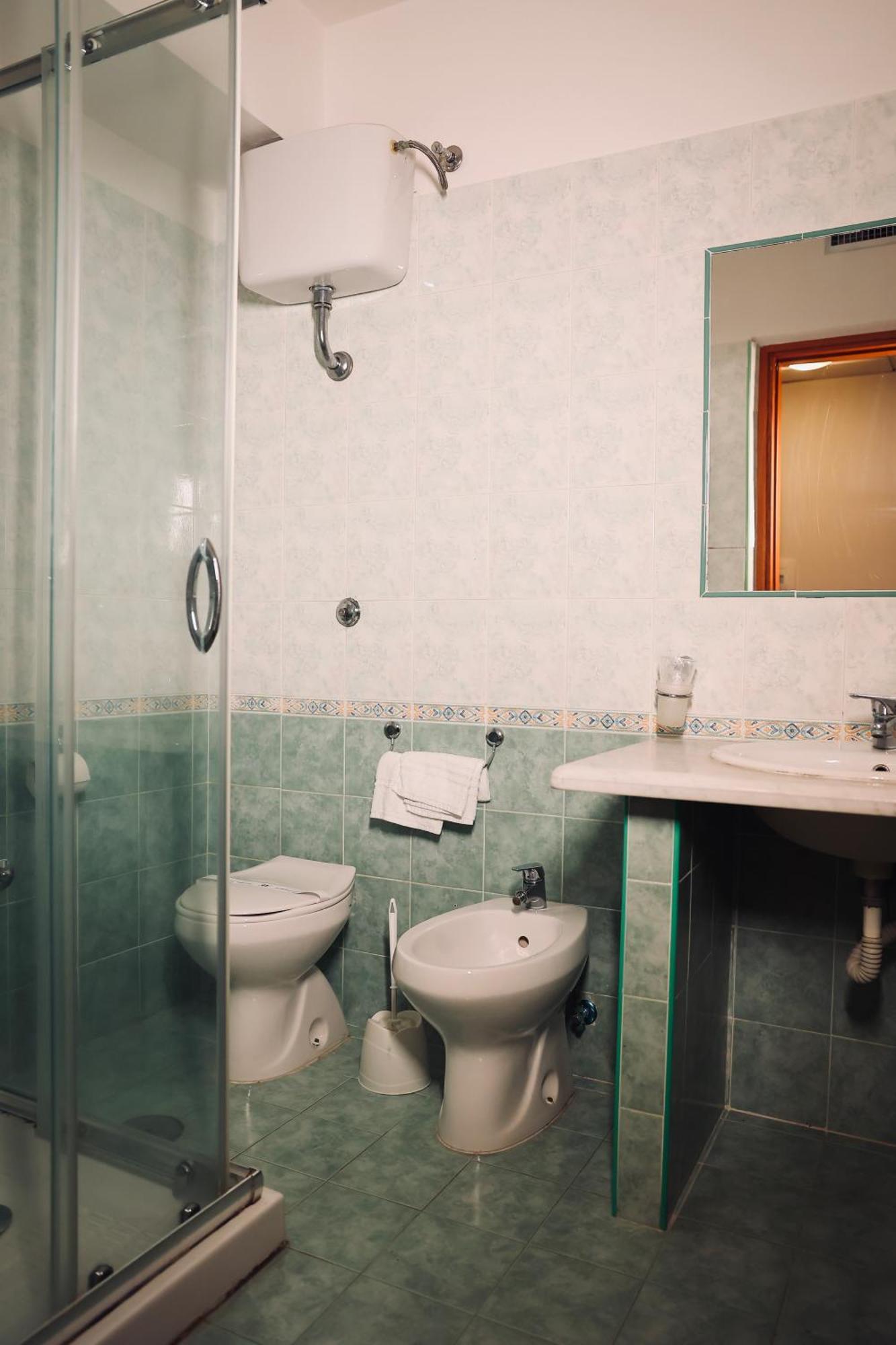 Hotel Futuro Aversa Ngoại thất bức ảnh