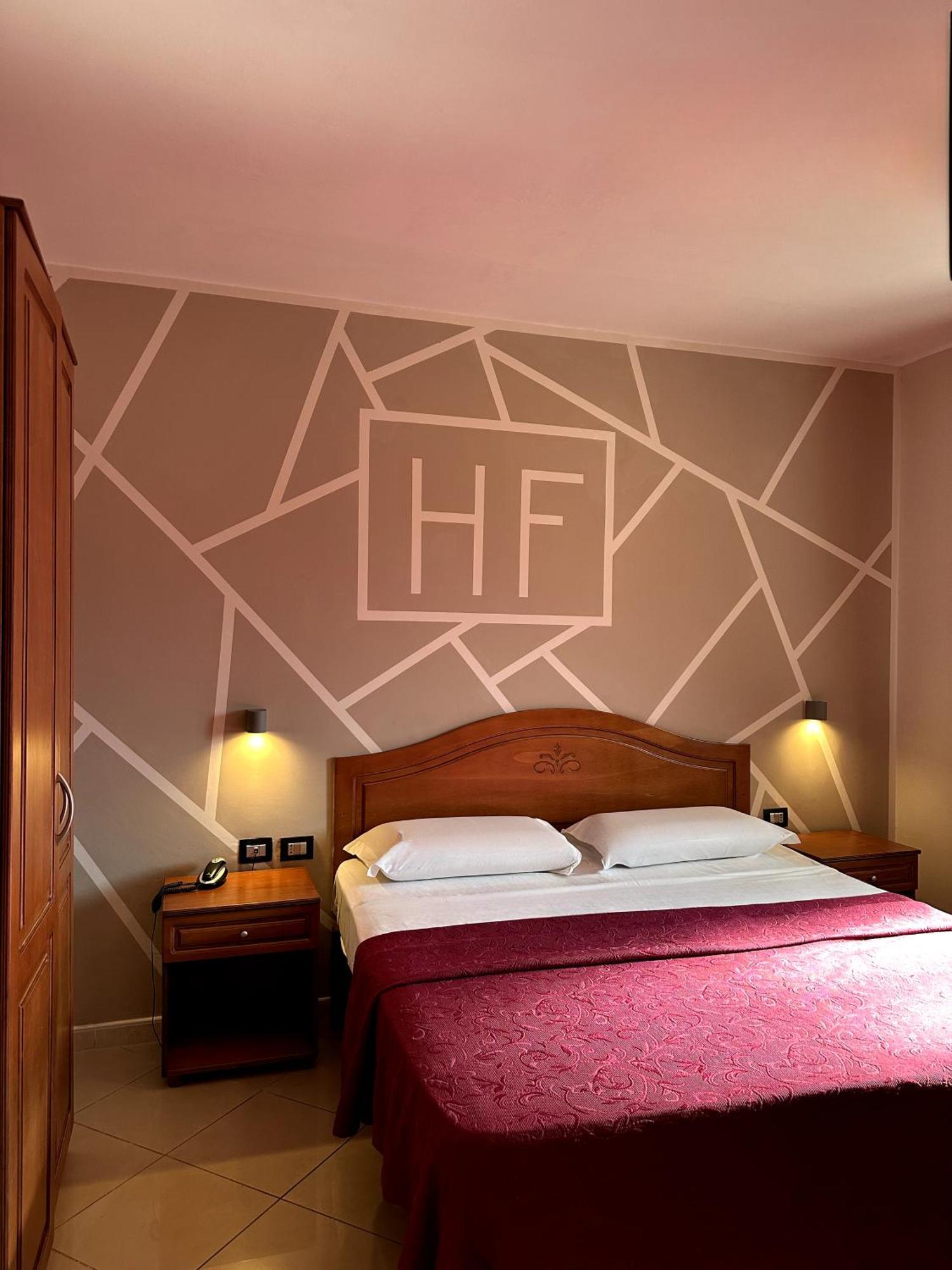 Hotel Futuro Aversa Ngoại thất bức ảnh